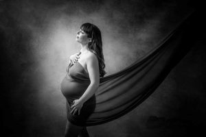عکس هنری از دوران بارداری