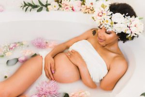 آموزش عکاسی دوران بارداری در آتلیه عکاسی